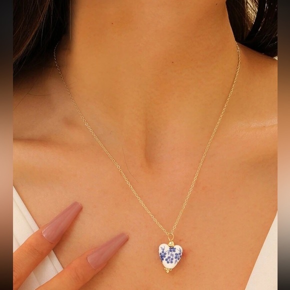 Chinoiserie Dainty Porcelain Necklace - Picture 1 of 5